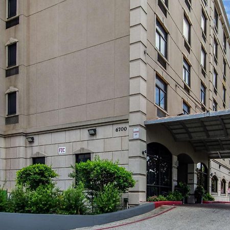 Surestay Plus Hotel By Best Western Houston Medical Center Bagian luar foto